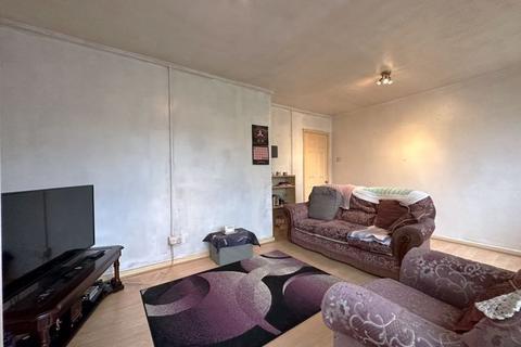 2 bedroom flat for sale - Tame Road, Tipton
