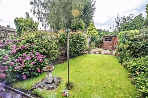 10 Dickinson Road, Wombourne, Wolverhampton, WV5 0NG