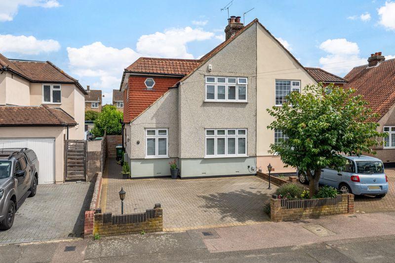 Woodside Road, Bexleyheath 3 bed semidetached house for sale £550,000