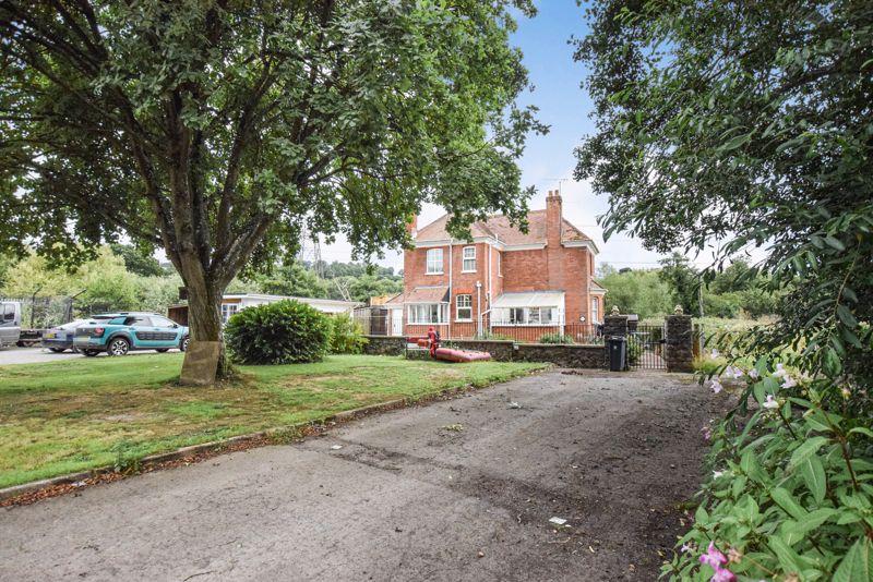 Upton Pyne, Exeter 3 bed detached house for sale £495,000