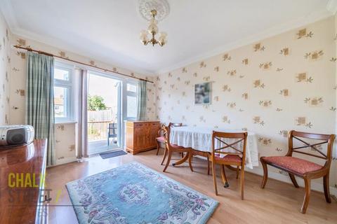 37 Northdown Road, Hornchurch, RM11 1NF