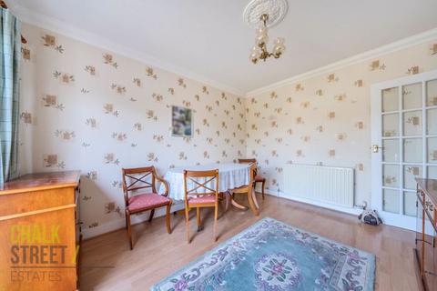 37 Northdown Road, Hornchurch, RM11 1NF