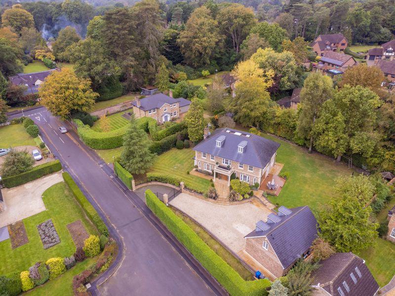 Greenways Drive, Sunningdale SL5 6 bed detached house for sale £2,750,000