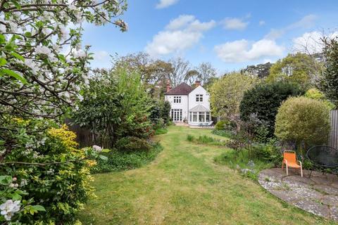 Torwood Pine Grove, Windlesham, GU20 6AW