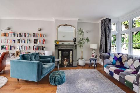 Torwood Pine Grove, Windlesham, GU20 6AW