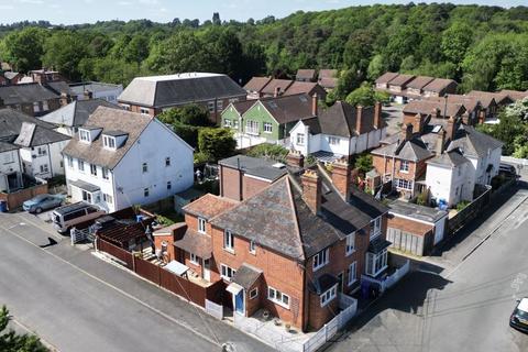 7 Spring Gardens, South Ascot, Ascot, SL5 9DQ