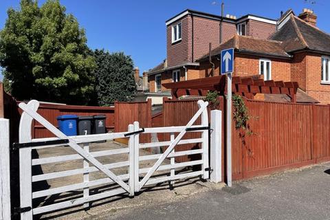7 Spring Gardens, South Ascot, Ascot, SL5 9DQ