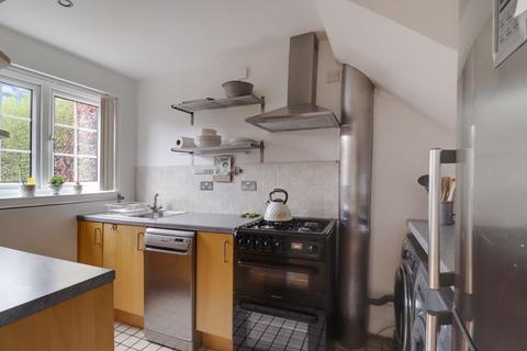7 Edward Road, Windlesham, GU20 6EX