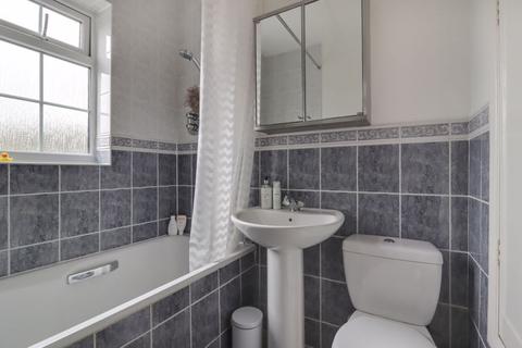 7 Edward Road, Windlesham, GU20 6EX
