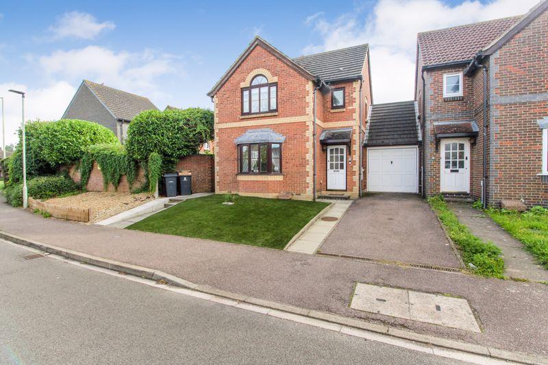 Road, Bedford MK41 3 bed link detached house for sale £390,000