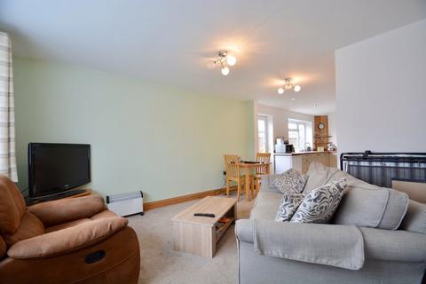 6 Estover Way, Chinnor, OX39 4TE