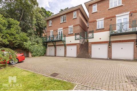 3 bedroom townhouse for sale - Bodorgan Road, Bournemouth, BH2