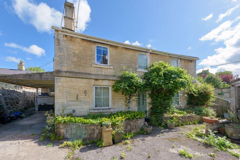 Trowbridge Road, Bradford on Avon BA15 3 bed detached house for sale