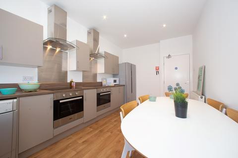 1 bedroom in a house share to rent - 187 Kirkstall Lane, Headingley, Headingley, Leeds, LS6 3EJ