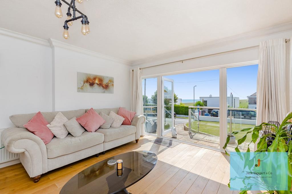 Longhill Road, Ovingdean, Brighton, BN2 3 bed semidetached bungalow