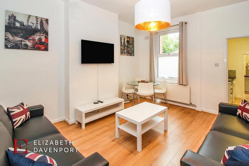 Brunswick Road, Earlsdon, Coventry 5 bed house for sale £250,000