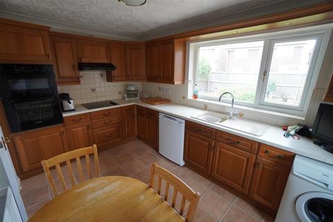 3 bedroom detached bungalow for sale - Ingswood Court, Howden, Goole