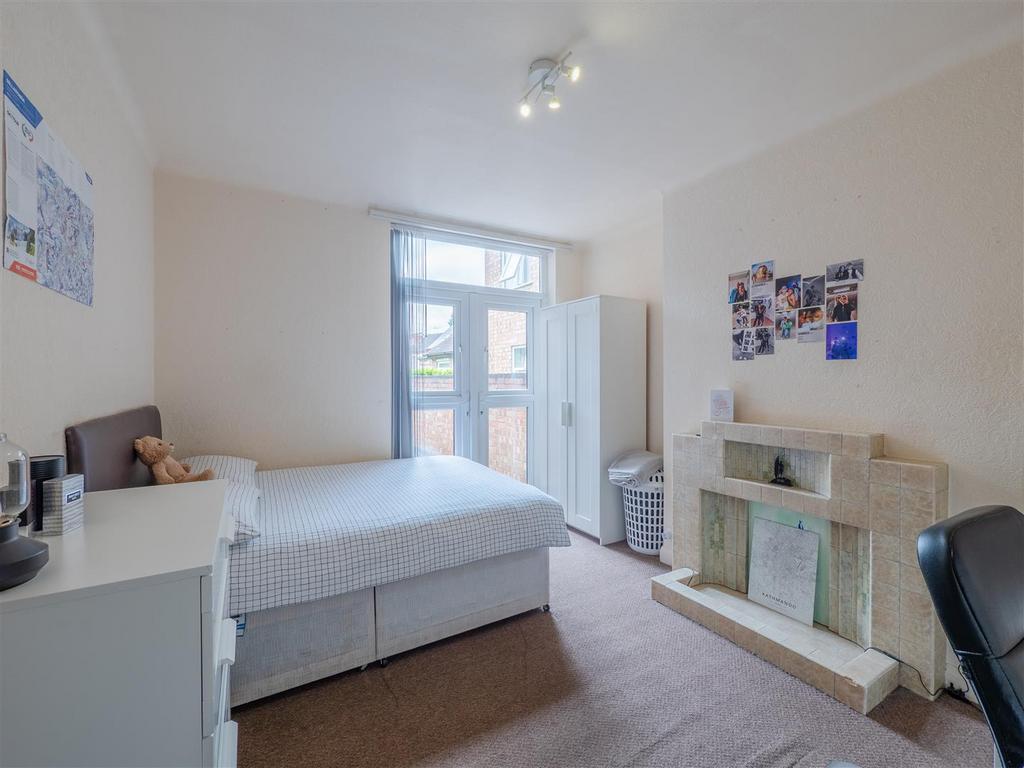 Bedrooms 5.jpg