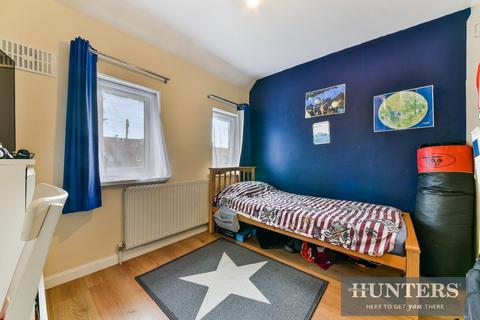 84 Moulton Avenue, Hounslow, TW3 4LJ