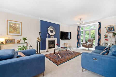 6 Abbey Wood, Sunningdale, Ascot, SL5 9SW