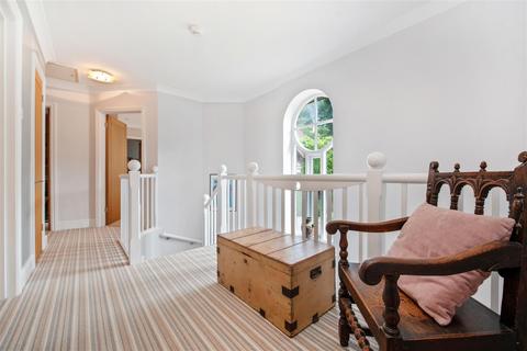 6 Abbey Wood, Sunningdale, Ascot, SL5 9SW
