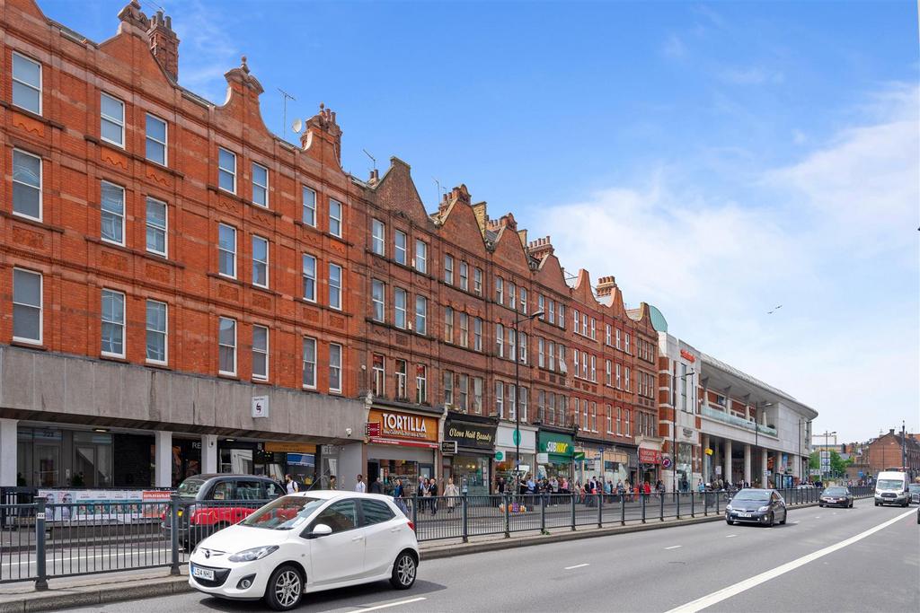 FLAT J Akeman house 235-237 Finchley Road-019.jpg