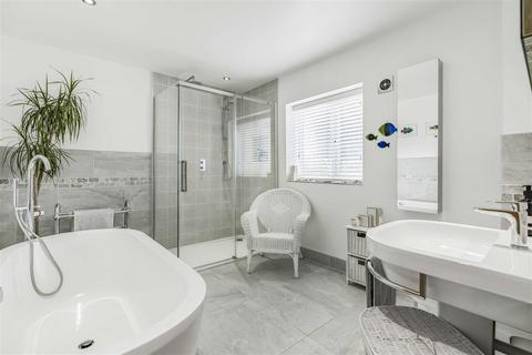 20 Brashfield Road, Bicester, OX26 3HE