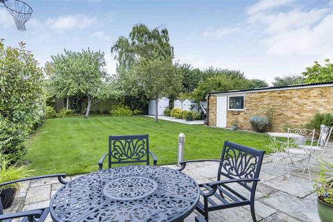 20 Brashfield Road, Bicester, OX26 3HE