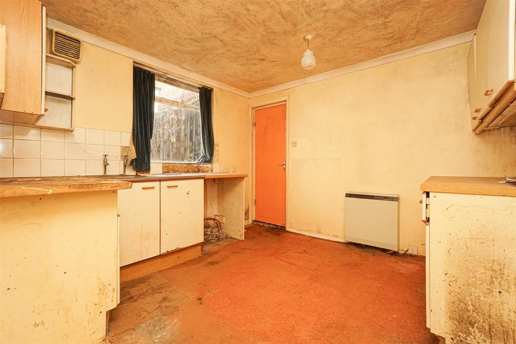 Milward Road, Hastings 5 bed block of apartments for sale £375,000