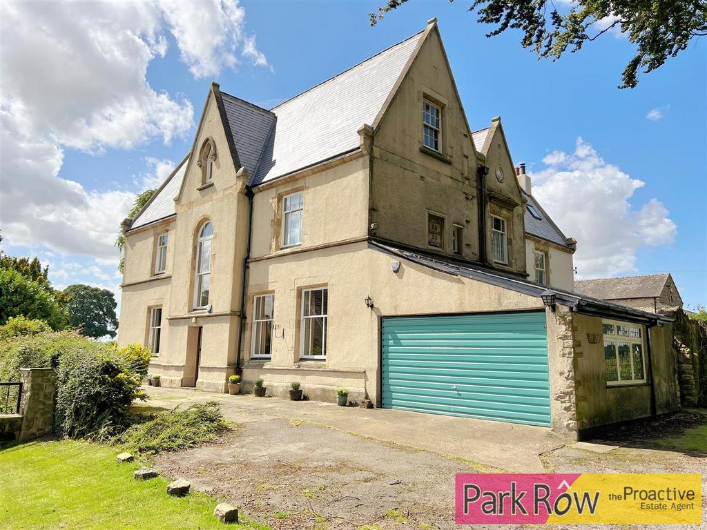 Went Edge Road, Kirk Smeaton, Pontefract 6 bed semidetached house £
