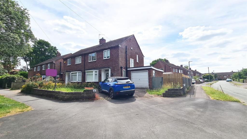Gravel Lane, Wilmslow 3 bed semidetached house £1,600 pcm (£369 pw)