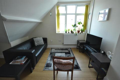 3 bedroom terraced house for sale, East Park Road, Leicester