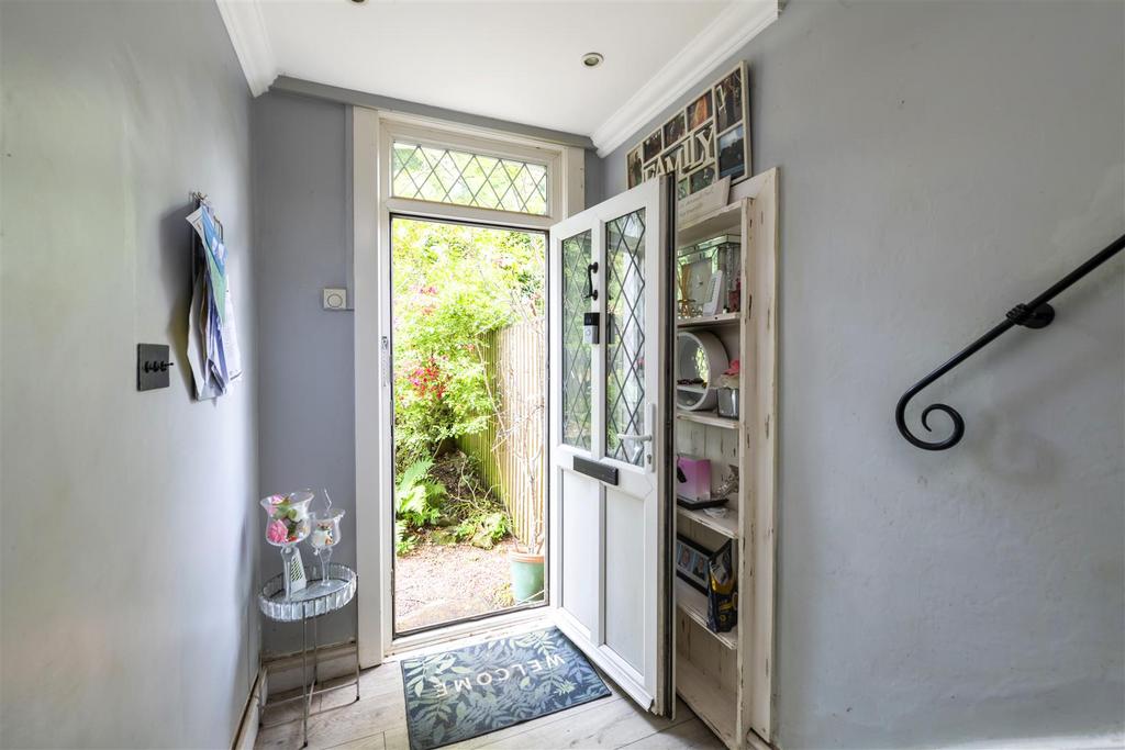 Prompt Corner Cottage internals9 2.jpg