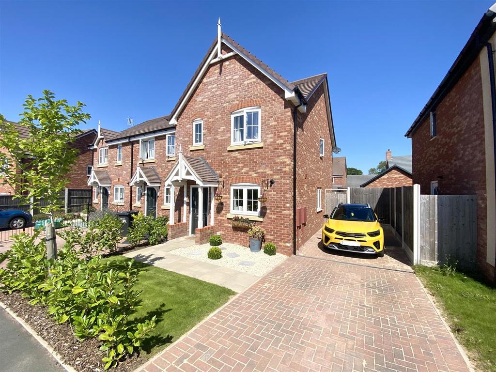 Barkley Street, Baschurch, Shrewsbury 3 bed end of terrace house £274,000