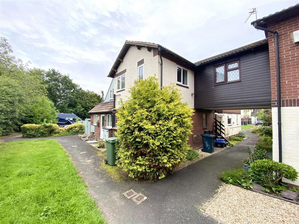 Montrose Place, Bicton Heath, Shrewsbury 1 bed flat for sale £65,000