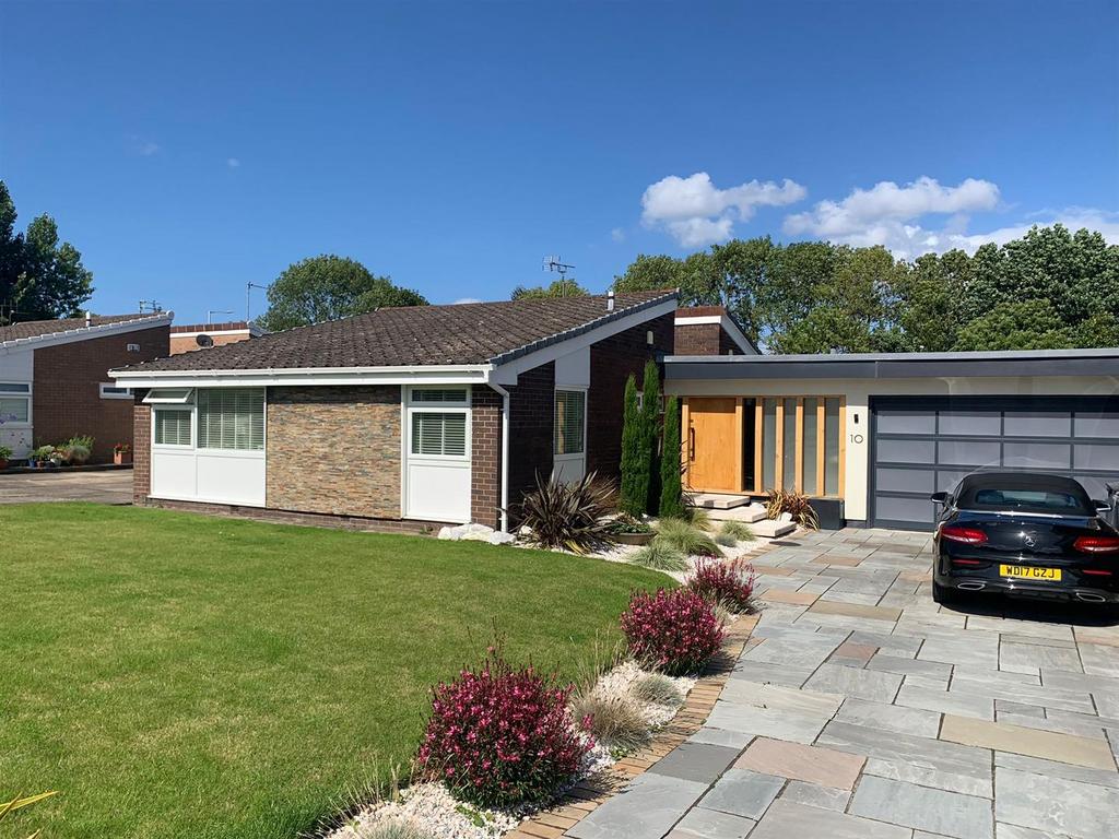 Parklands Drive, Gayton, Wirral 3 bed detached bungalow for sale £765,000