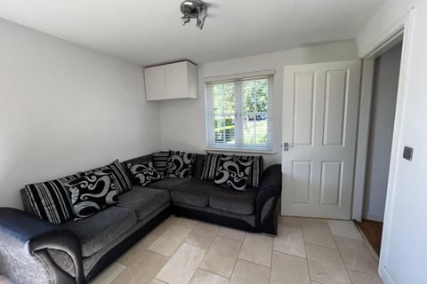 22 Walnut Walk, Lichfield, WS13 8FA