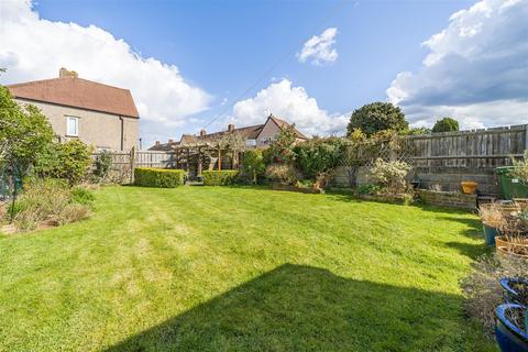 54 Limes Avenue, Carshalton, SM5 2AF
