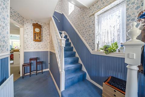 54 Limes Avenue, Carshalton, SM5 2AF