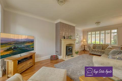 6 Terry Close, Stoke-on-trent, ST3 6NS
