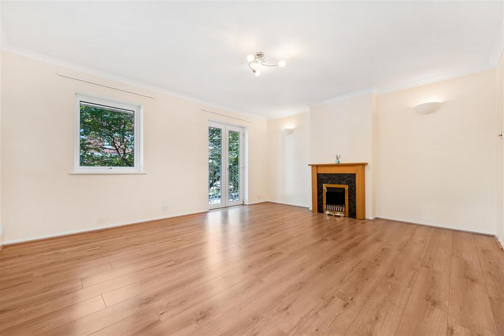Alma Road, Windsor 2 bed apartment for sale £325,000