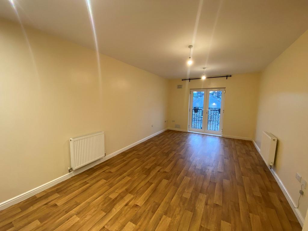 Sycamore Avenue, Bingley, BD16 2 bed flat £119,995