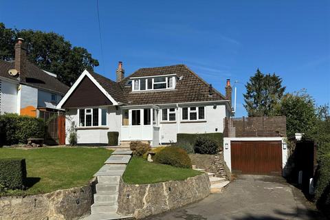 4 bedroom detached house for sale, Batts Hill, Reigate