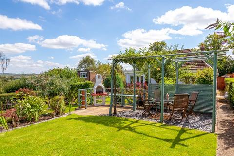 26 Batts Hill, Reigate, RH2 0LT