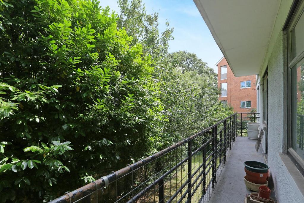 12 Forest Croft  (10).jpg