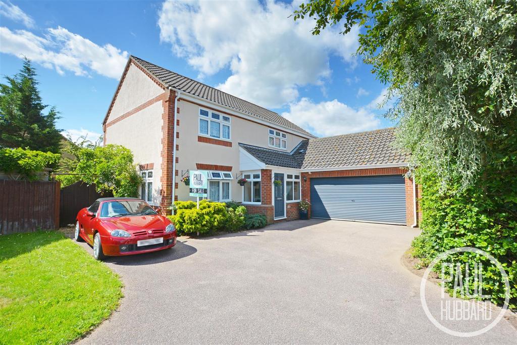 Cedar Drive, Worlingham, NR34 4 bed detached house for sale £410,000