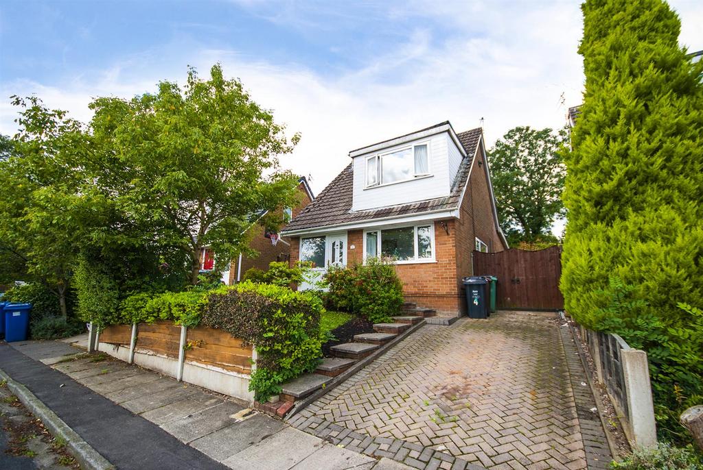 Ettington Close, Bury 3 bed detached house for sale £260,000