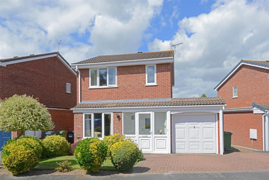 Wyebourne Road, Radbrook, Shrewsbury 3 bed detached house for sale £