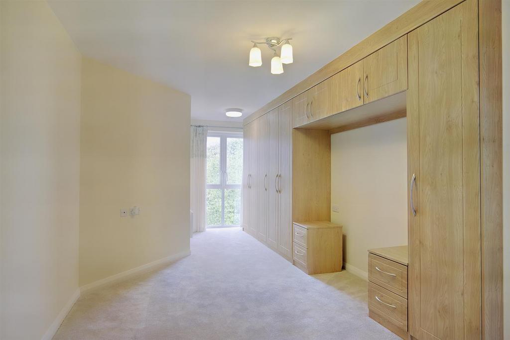 8563292-interior14-800.JPG