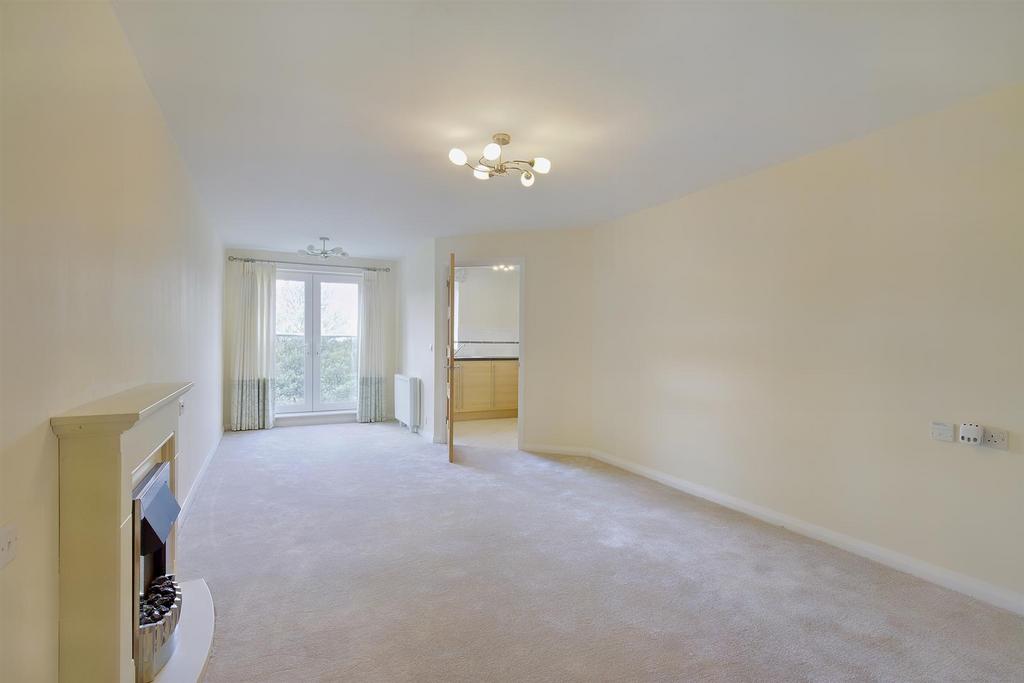 8563292-interior06-800.JPG
